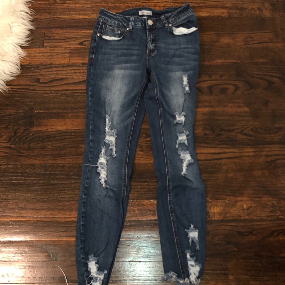 Ripped Jeans - Picture 1 of 2